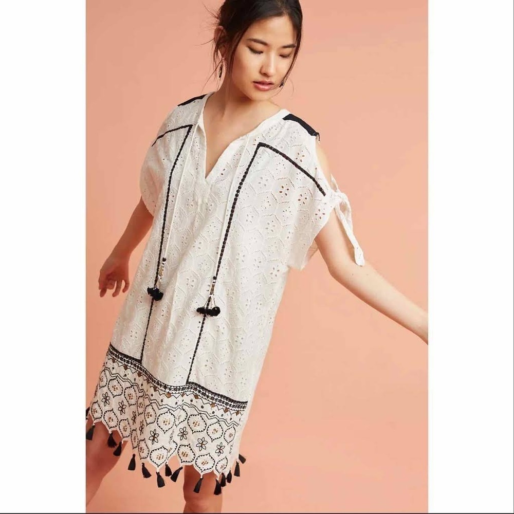 NWT Anthropology Hemant and Nandita Size XS Aditya Embroidered Tunic Dress